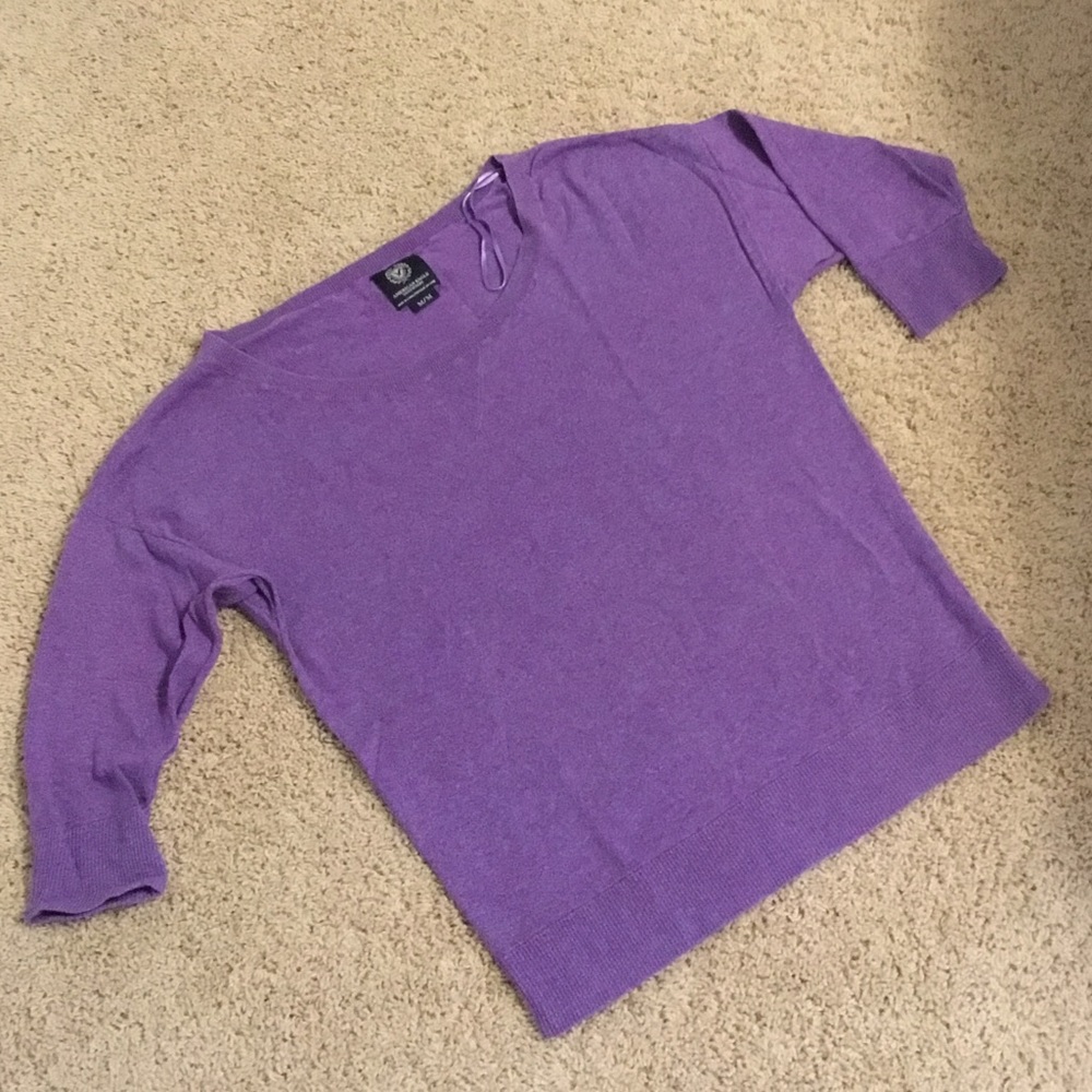 American eagle sweater
